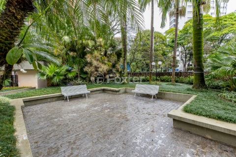 Image 52 - 1034164