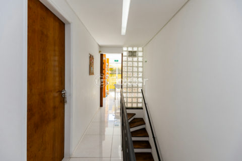 Image 9 - 1034182