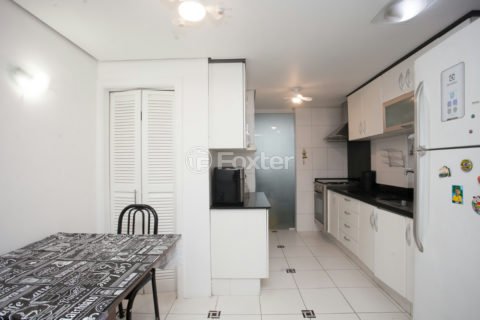 Image 3 - 1034207