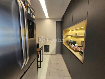 Image 42 - 1034211