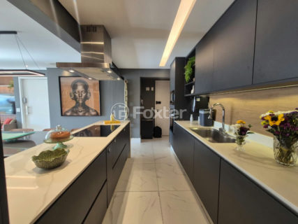 Image 36 - 1034211