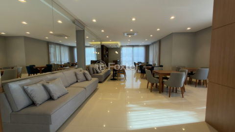 Image 70 - 1034211