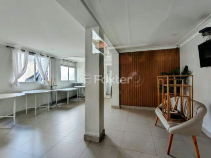 Image 21 - 1034212