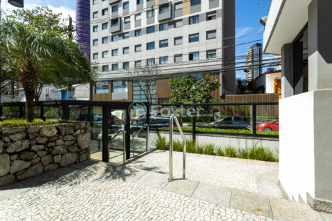 Image 33 - 1034213