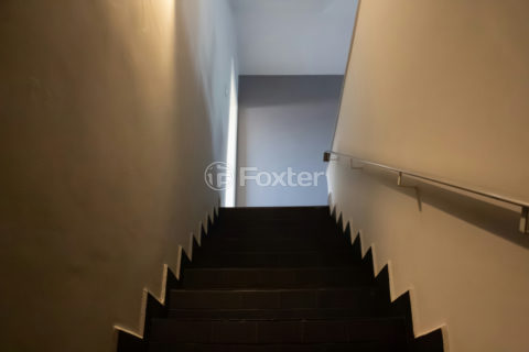 Image 39 - 1034224