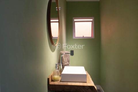 Image 35 - 1034224