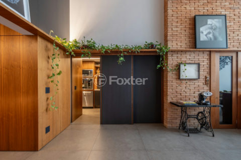 Image 22 - 1034225