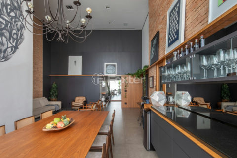 Image 27 - 1034225