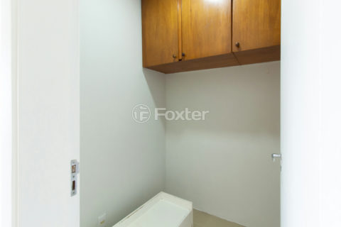 Image 41 - 1034236