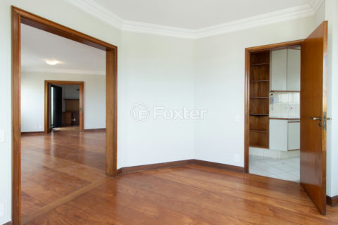 Image 7 - 1034236