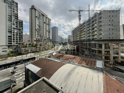 Image 27 - 1034250