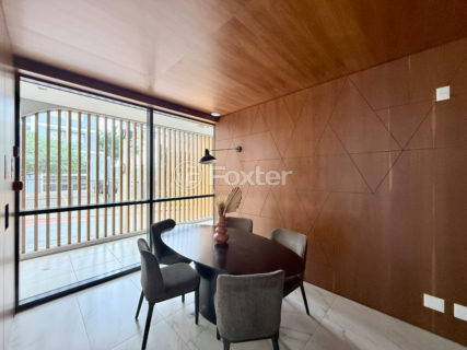 Image 44 - 1034250