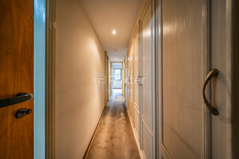 Image 11 - 1034254