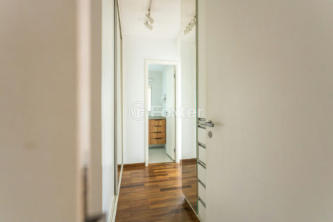 Image 25 - 1034265