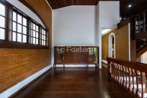 Image 7 - 1034273