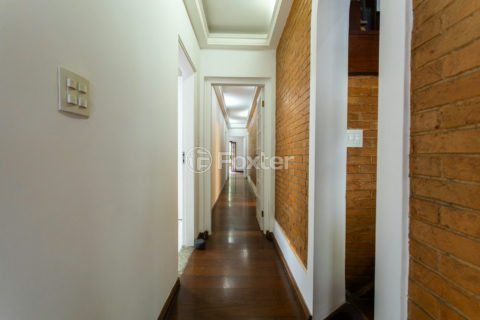 Image 17 - 1034273