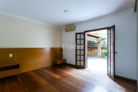 Image 32 - 1034273