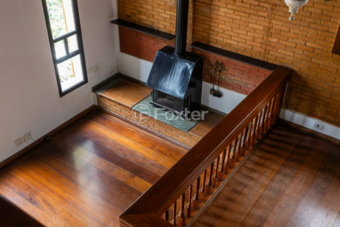 Image 14 - 1034273