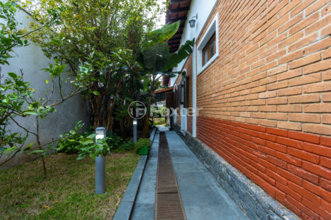 Image 38 - 1034273