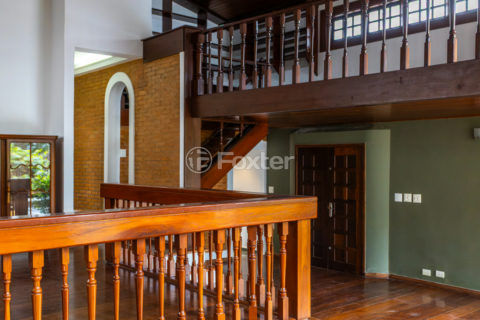 Image 12 - 1034273