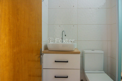 Image 4 - 1034296