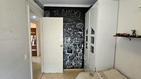 Image 18 - 1034298