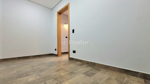 Image 59 - 1034300