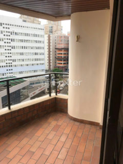 Image 34 - 1034303