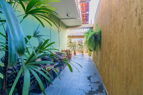 Image 15 - 1034313