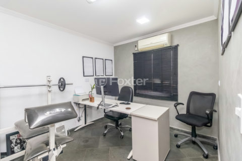 Image 38 - 1034317