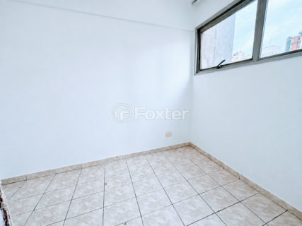 Image 9 - 1034319
