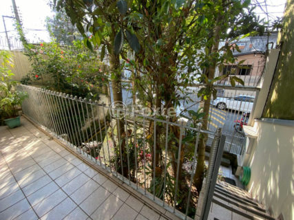 Image 4 - 1034324