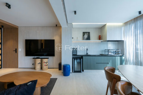 Image 21 - 1034326