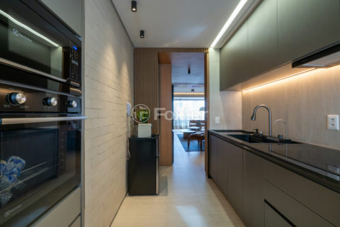 Image 9 - 1034326