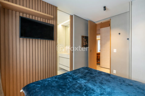 Image 41 - 1034326