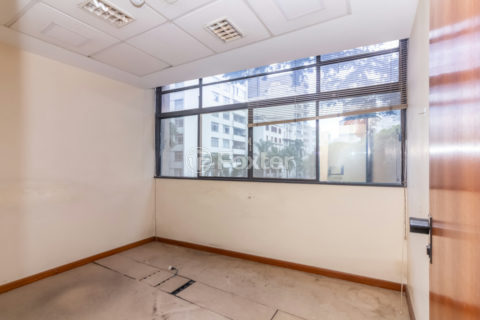 Image 34 - 1034360