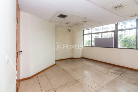Image 31 - 1034360