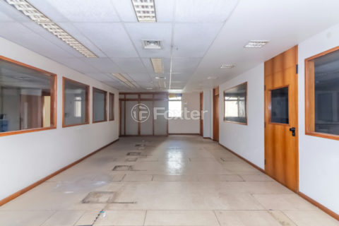 Image 9 - 1034360