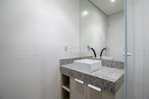 Image 30 - 1034365