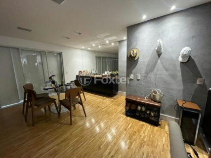 Image 3 - 1034368