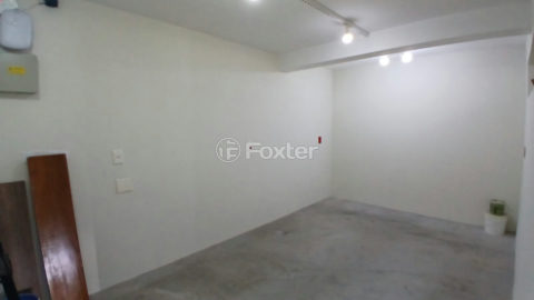 Image 40 - 1034369
