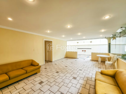 Image 32 - 1034374