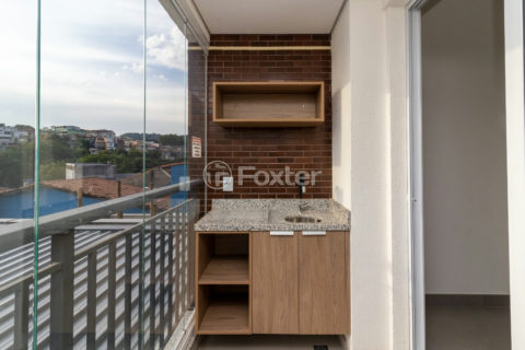 Image 17 - 1034379