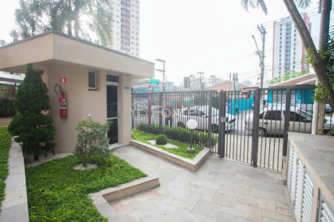 Image 72 - 1034384