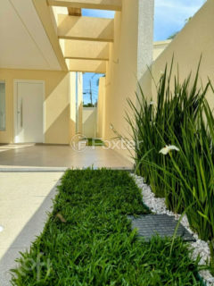 Image 9 - 1034398