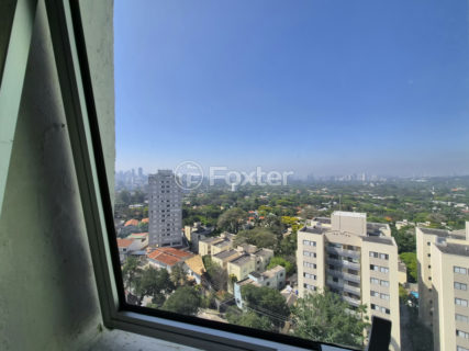 Image 22 - 1034401