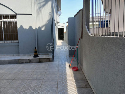 Image 33 - 1034459