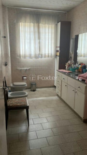 Image 42 - 1034478