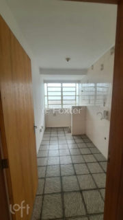 Image 7 - 1034496