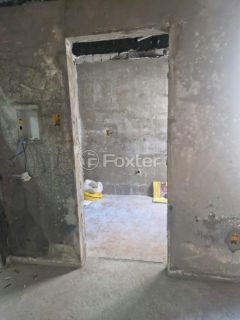 Image 10 - 1034501